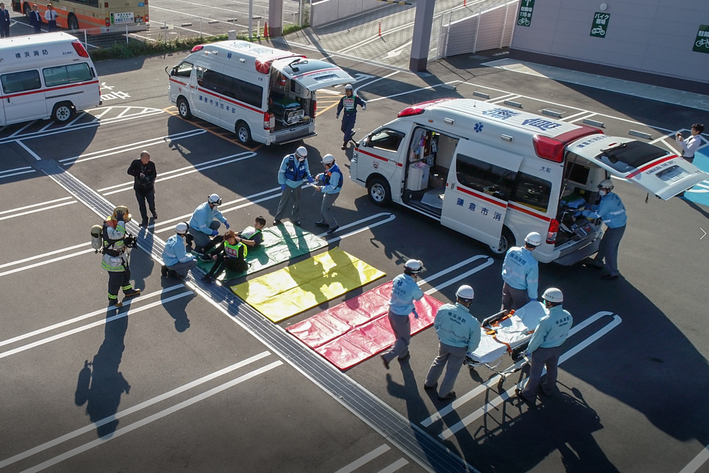 秋季火災予防運動に伴う消防総合訓練に参加 一般社団法人鎌倉ドローン協会